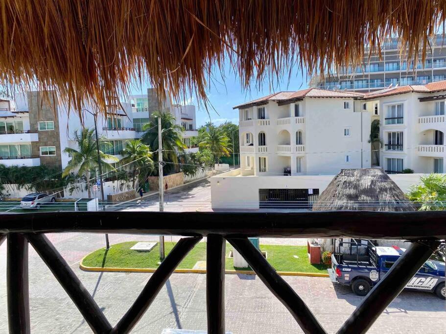 Huge Apartment, Steps To The & Lifestyle Apartamento *